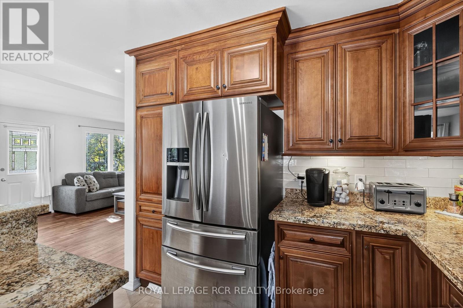 125 King Street, Essa (Angus), Ontario  L0M 1B0 - Photo 8 - N12444310