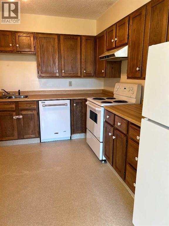 305, 145 Point Drive Nw, Calgary, Alberta  T3B 4W1 - Photo 13 - A2240036