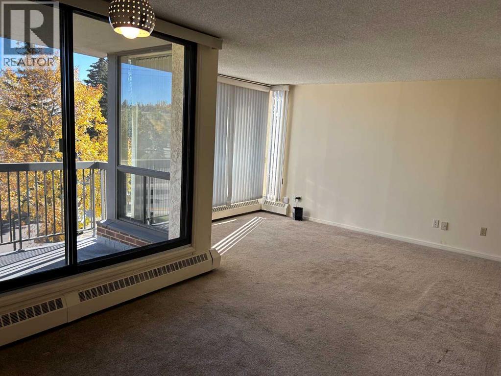 305, 145 Point Drive Nw, Calgary, Alberta  T3B 4W1 - Photo 16 - A2240036