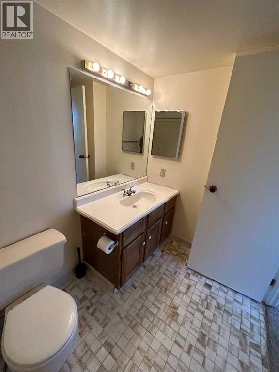 305, 145 Point Drive Nw, Calgary, Alberta  T3B 4W1 - Photo 29 - A2240036