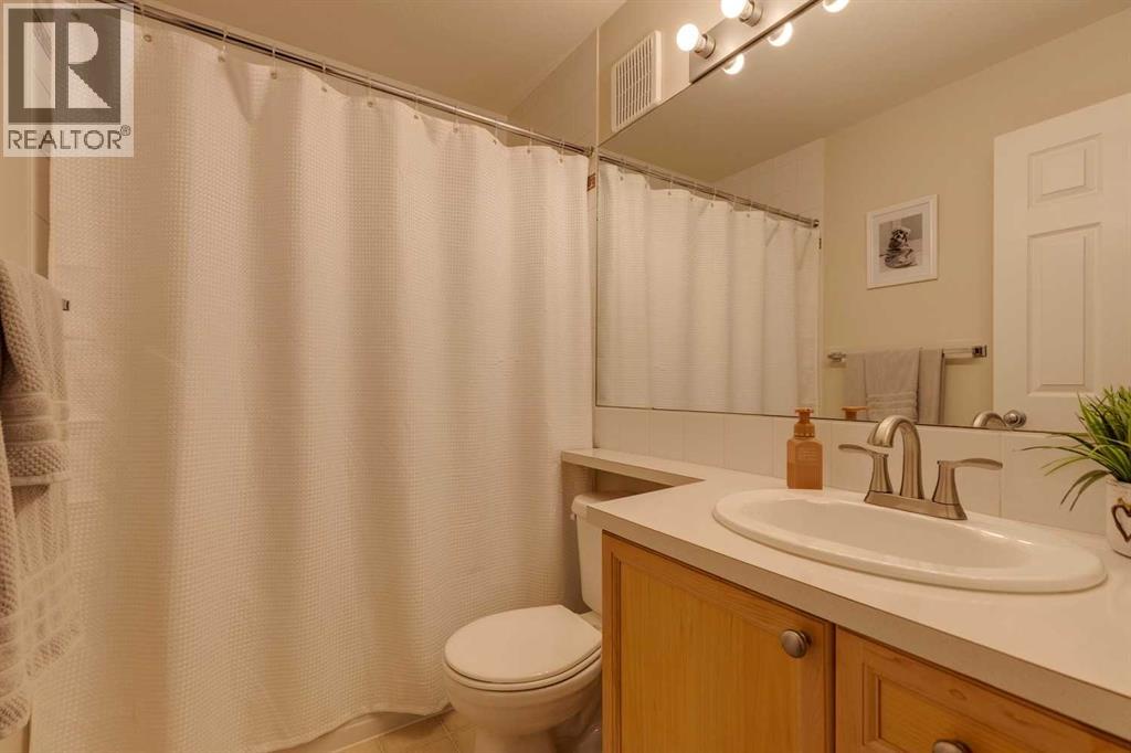 46 Simcoe Place Sw, Calgary, Alberta  T3H 4T8 - Photo 25 - A2250429