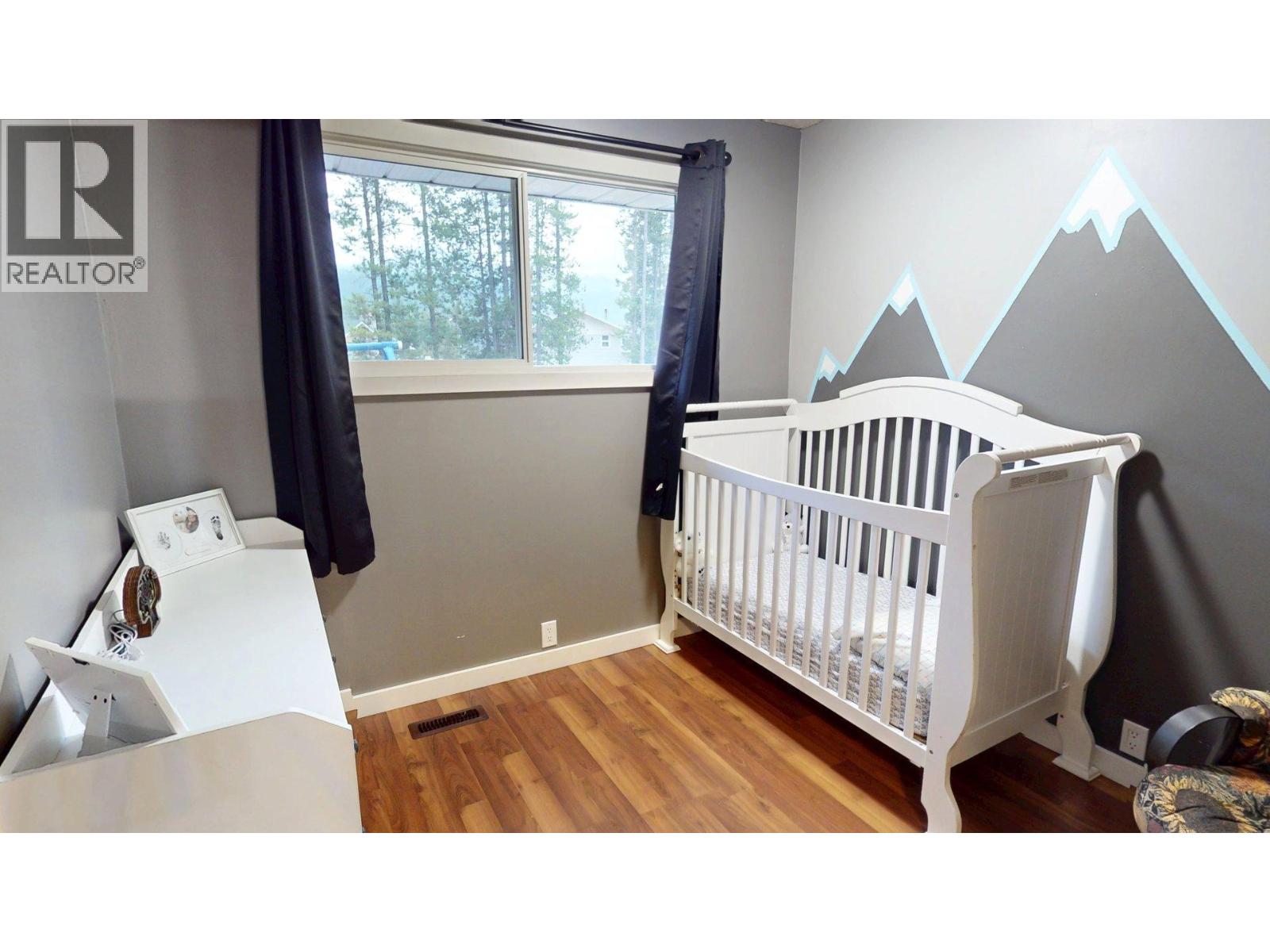 165 Cody Crescent, Elkford, British Columbia  V0B 1H0 - Photo 17 - 10364846
