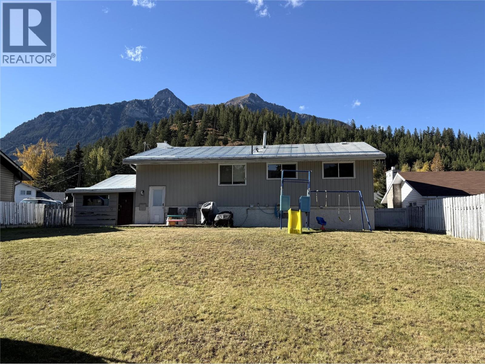165 Cody Crescent, Elkford, British Columbia  V0B 1H0 - Photo 37 - 10364846