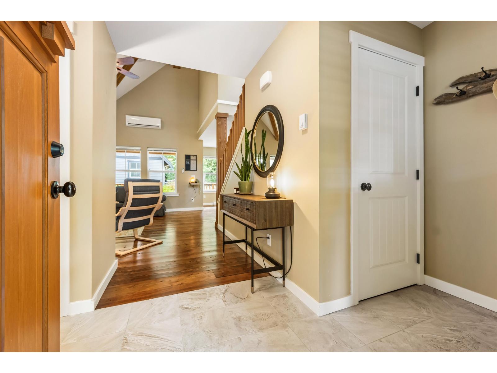 43425 Blue Grouse Lane, Cultus Lake South, Lindell Beach, British Columbia  V2R 0X8 - Photo 5 - R3055171
