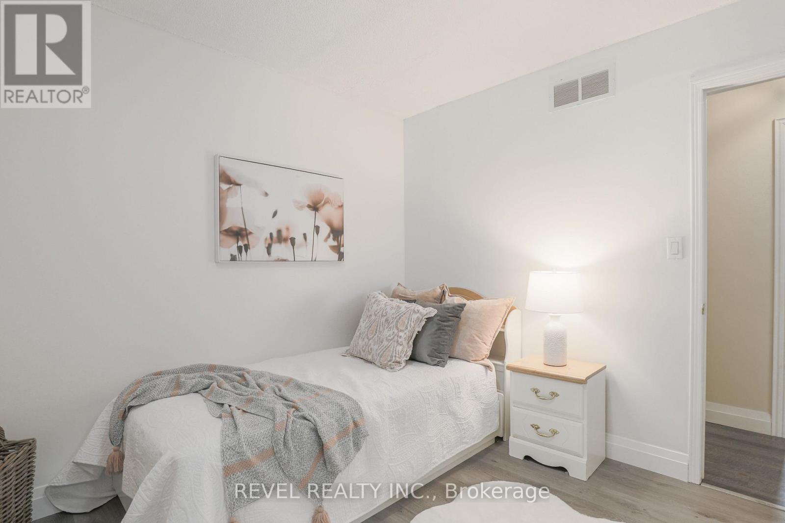30 O'reilly Lane, Kawartha Lakes, Ontario  K0M 2C0 - Photo 19 - X12444365