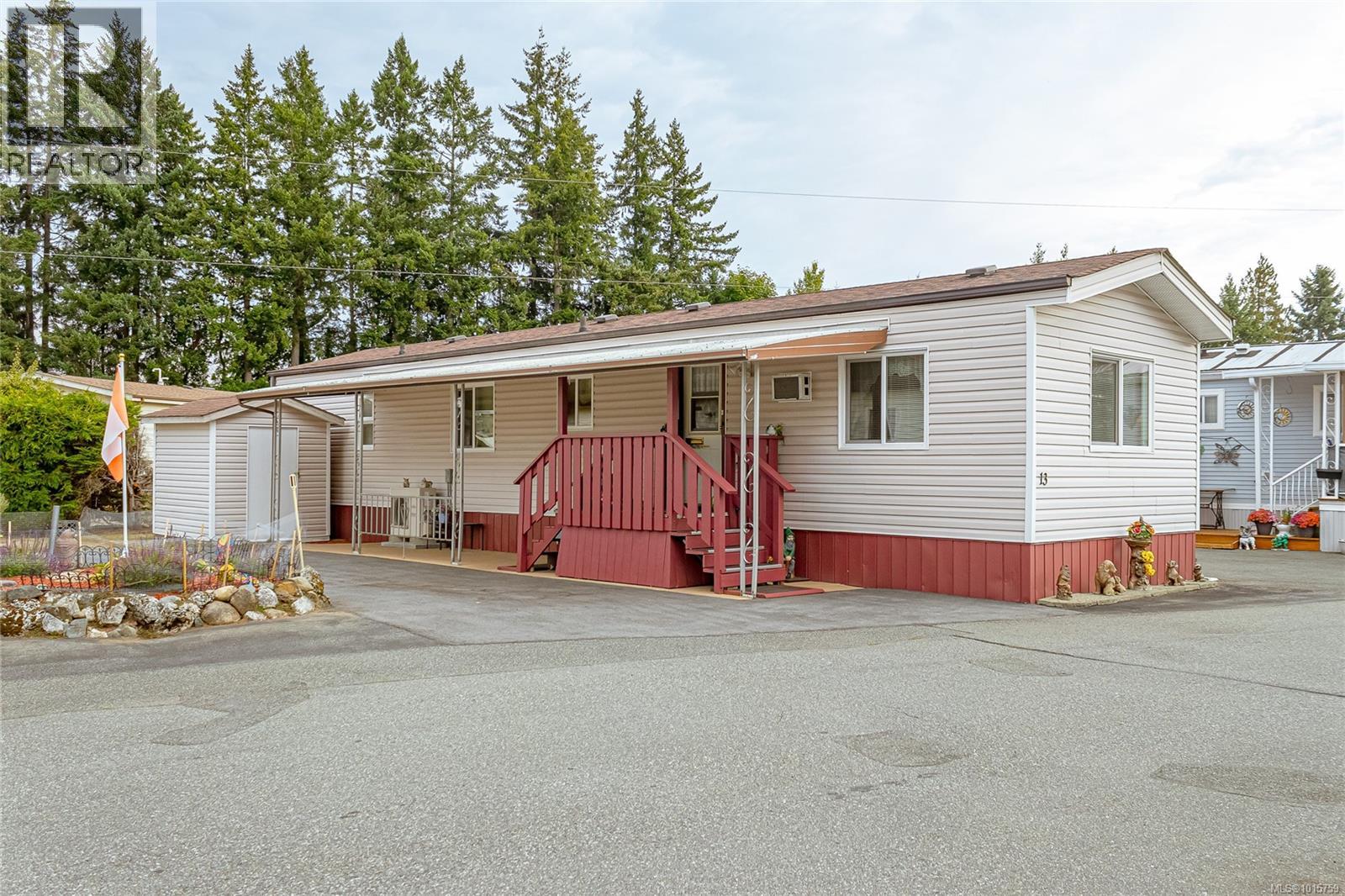 13 6245 Metral Dr, Nanaimo, British Columbia