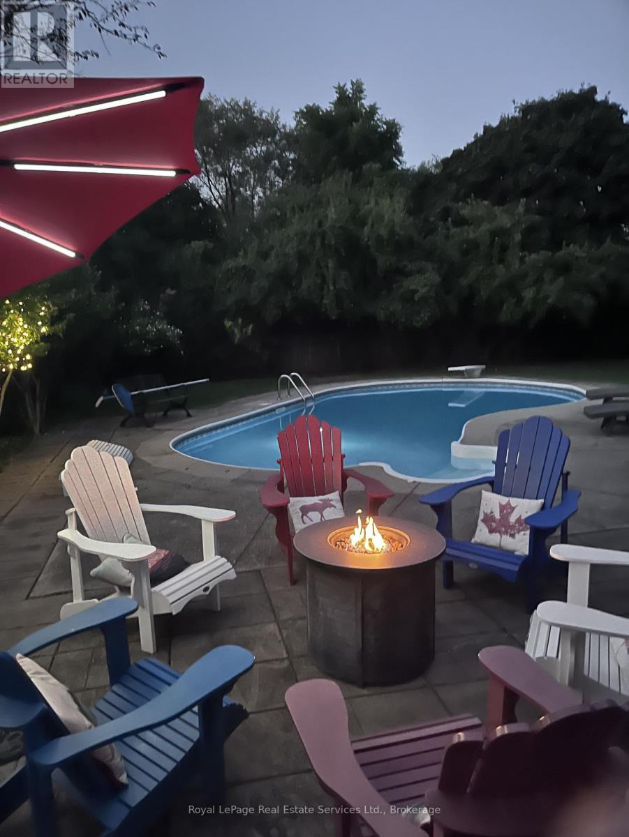 471 Deerhurst Drive, Burlington, Ontario  L7L 5T4 - Photo 37 - W12444361