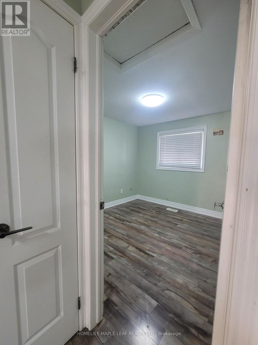 10 Pickard Lane, Brampton, Ontario  L6Y 2M5 - Photo 15 - W12444252