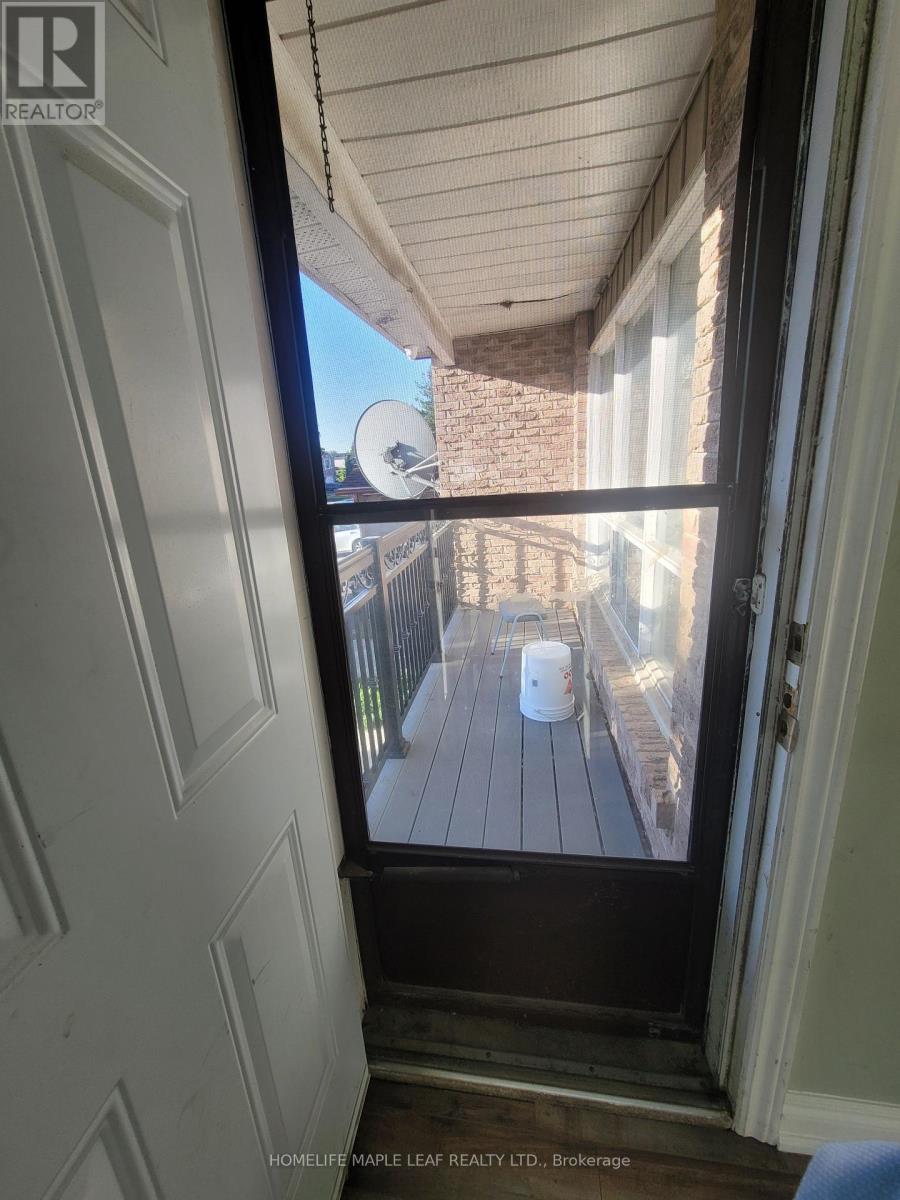 10 Pickard Lane, Brampton, Ontario  L6Y 2M5 - Photo 19 - W12444252