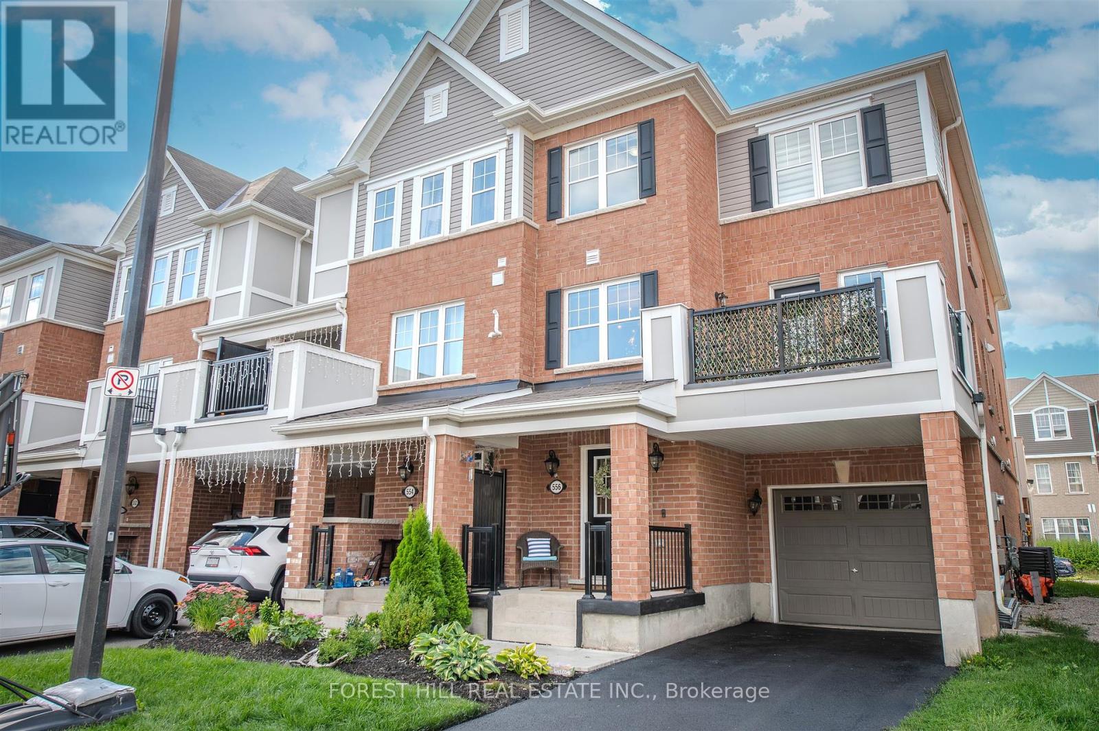 556 Buckeye Court, Milton (Cb Cobban), Ontario  L9T 7E7 - Photo 2 - W12444258