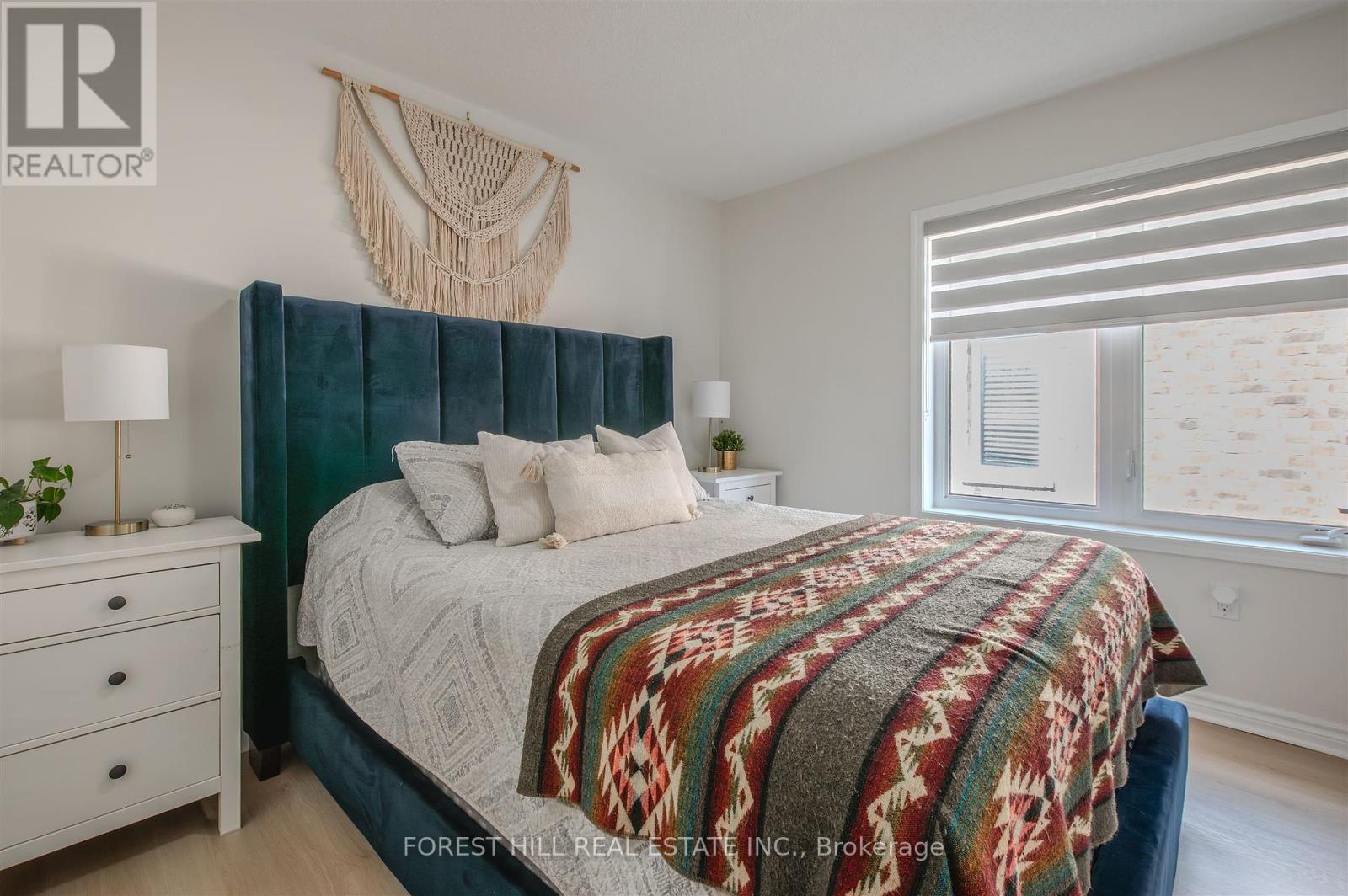 556 Buckeye Court, Milton (Cb Cobban), Ontario  L9T 7E7 - Photo 24 - W12444258