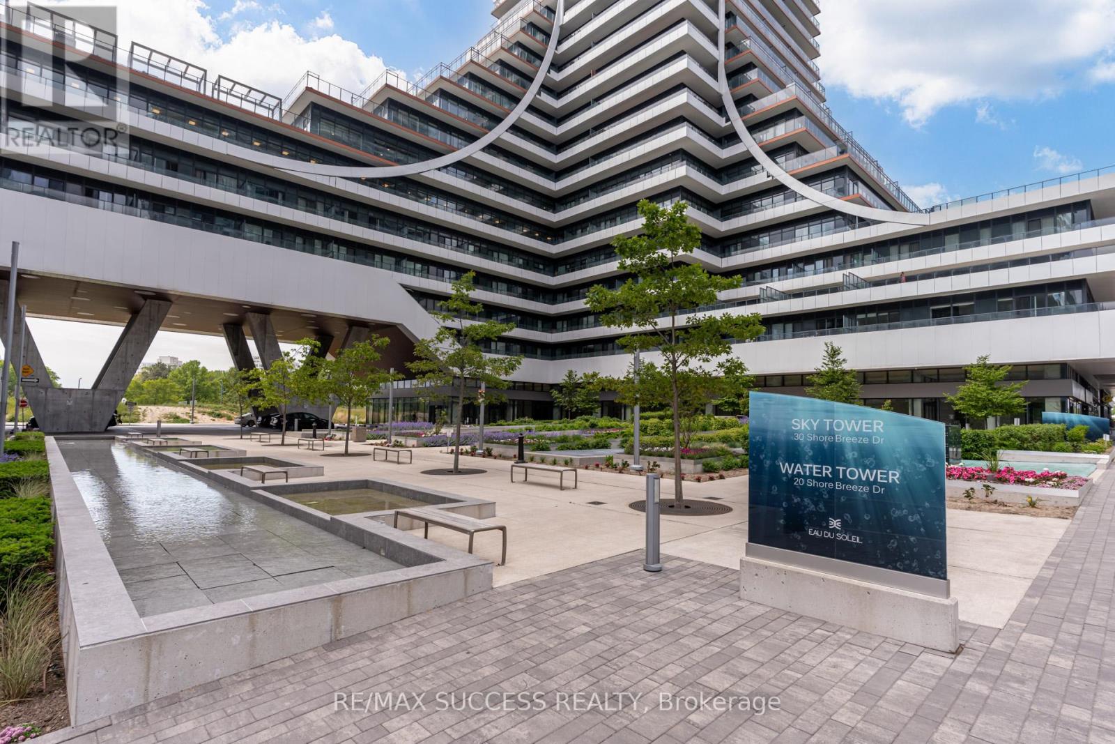 1807 - 20 Shore Breeze Avenue, Toronto (Mimico), Ontario  M8V 0C7 - Photo 3 - W12444266