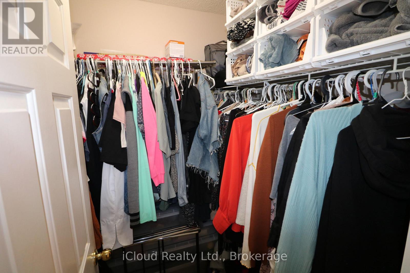 1502 - 101 Subway Crescent, Toronto, Ontario  M9B 6K4 - Photo 15 - W12444268