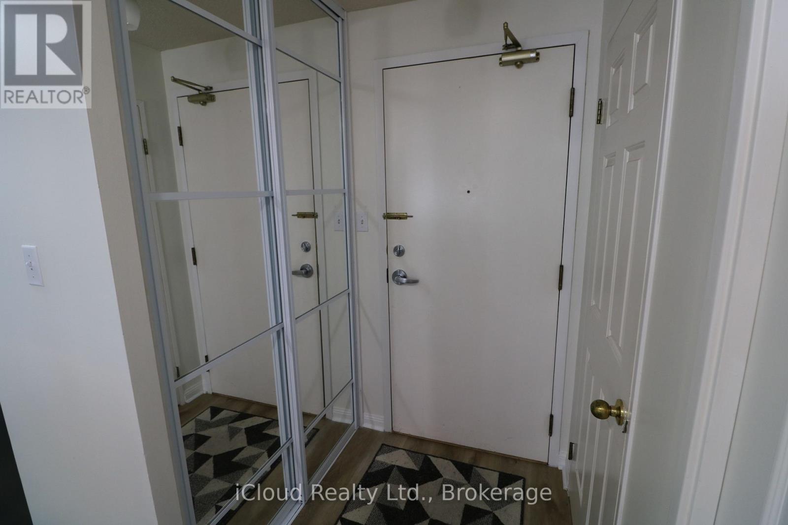 1502 - 101 Subway Crescent, Toronto, Ontario  M9B 6K4 - Photo 2 - W12444268