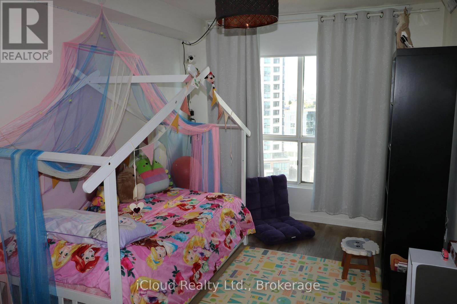 1502 - 101 Subway Crescent, Toronto, Ontario  M9B 6K4 - Photo 7 - W12444268