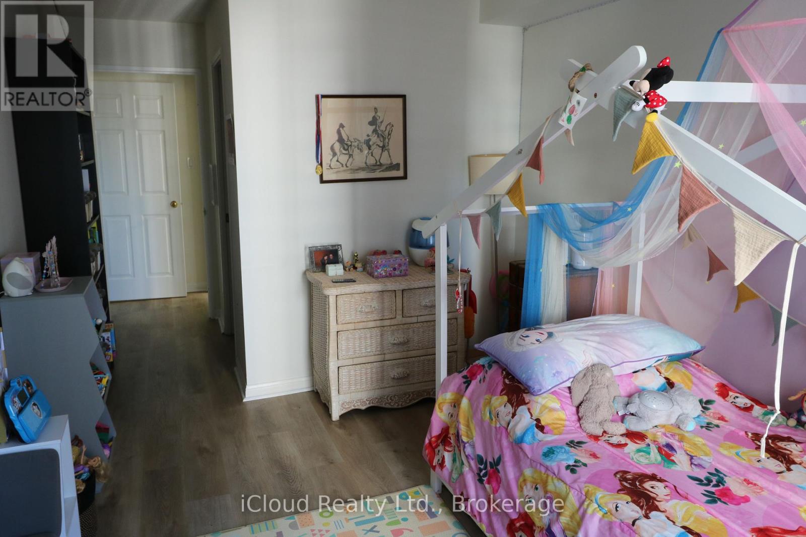 1502 - 101 Subway Crescent, Toronto, Ontario  M9B 6K4 - Photo 8 - W12444268