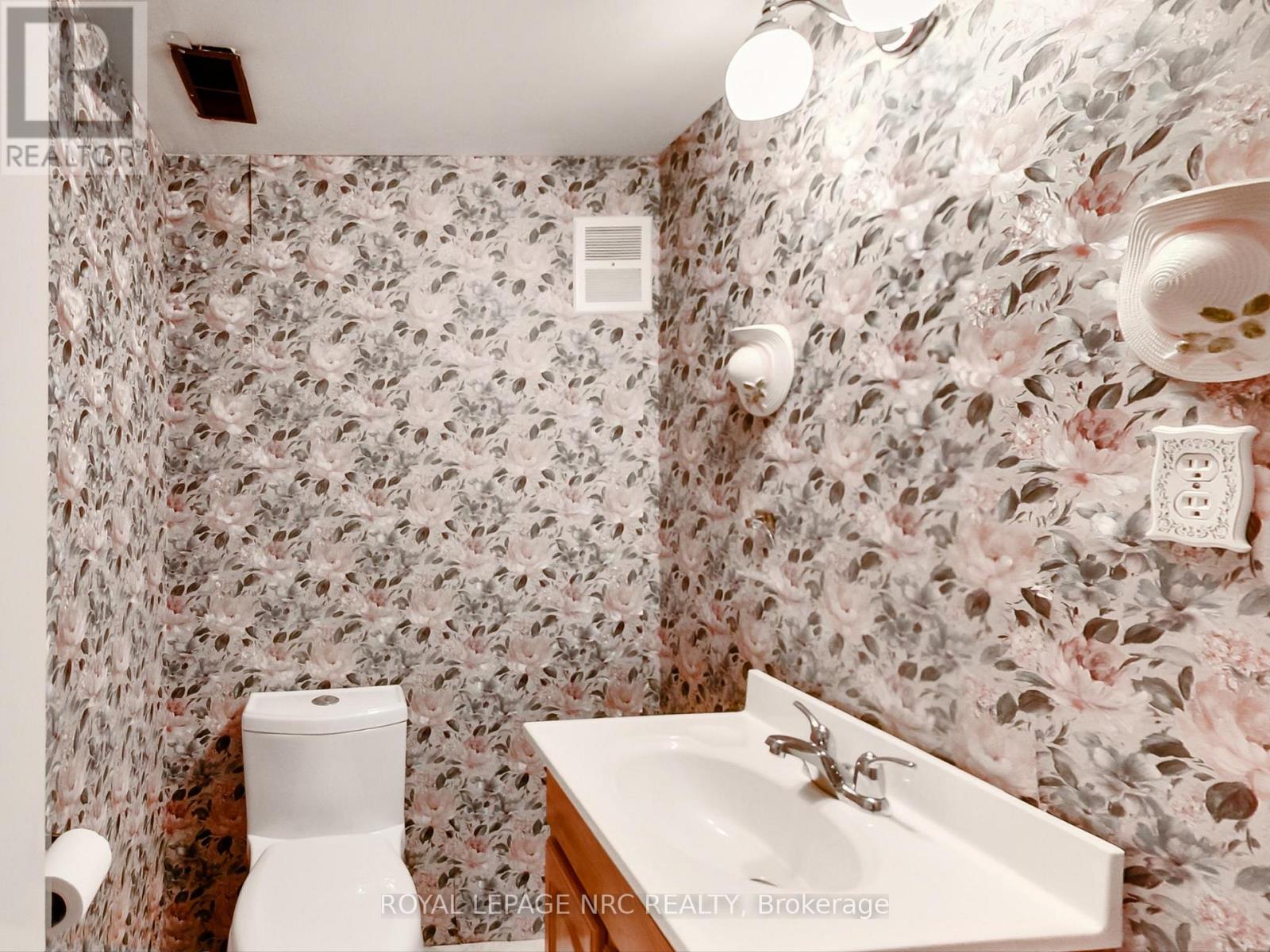 4368 Longmoor Drive, Burlington (Shoreacres), Ontario  L7L 1X7 - Photo 27 - W12444285