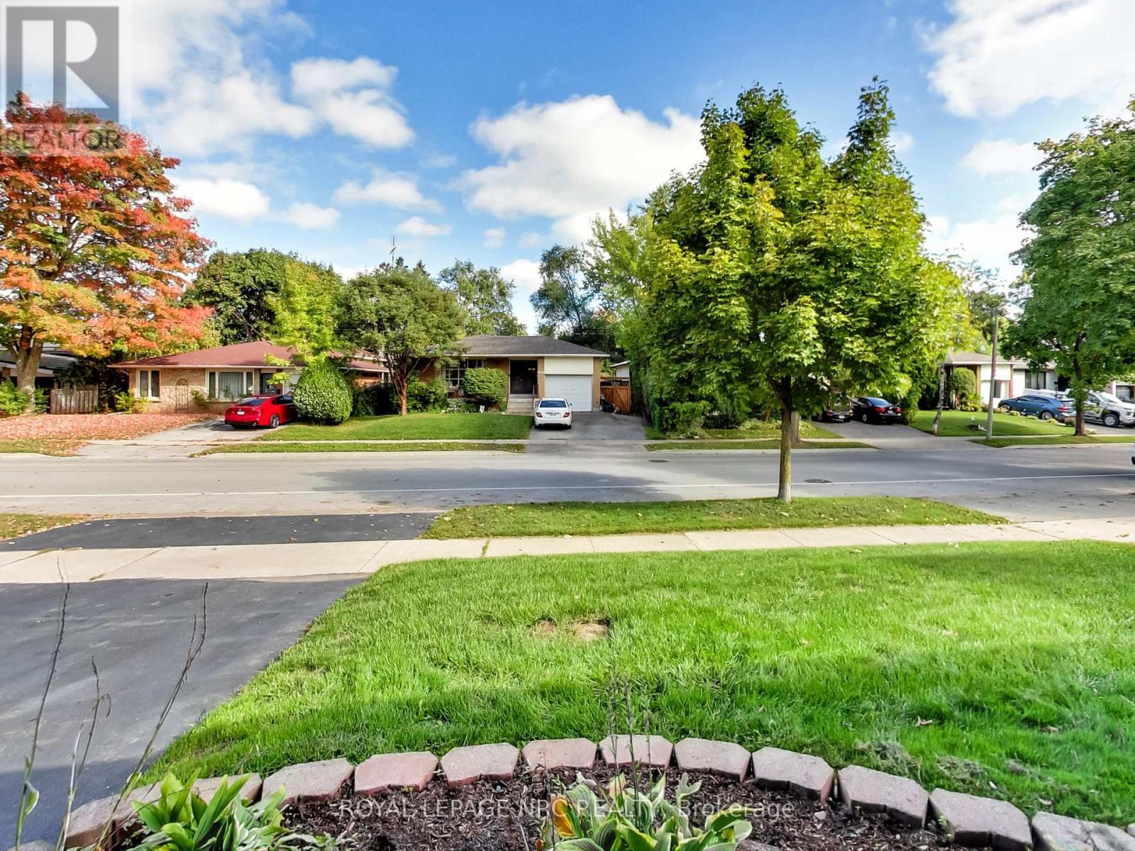 4368 Longmoor Drive, Burlington (Shoreacres), Ontario  L7L 1X7 - Photo 31 - W12444285