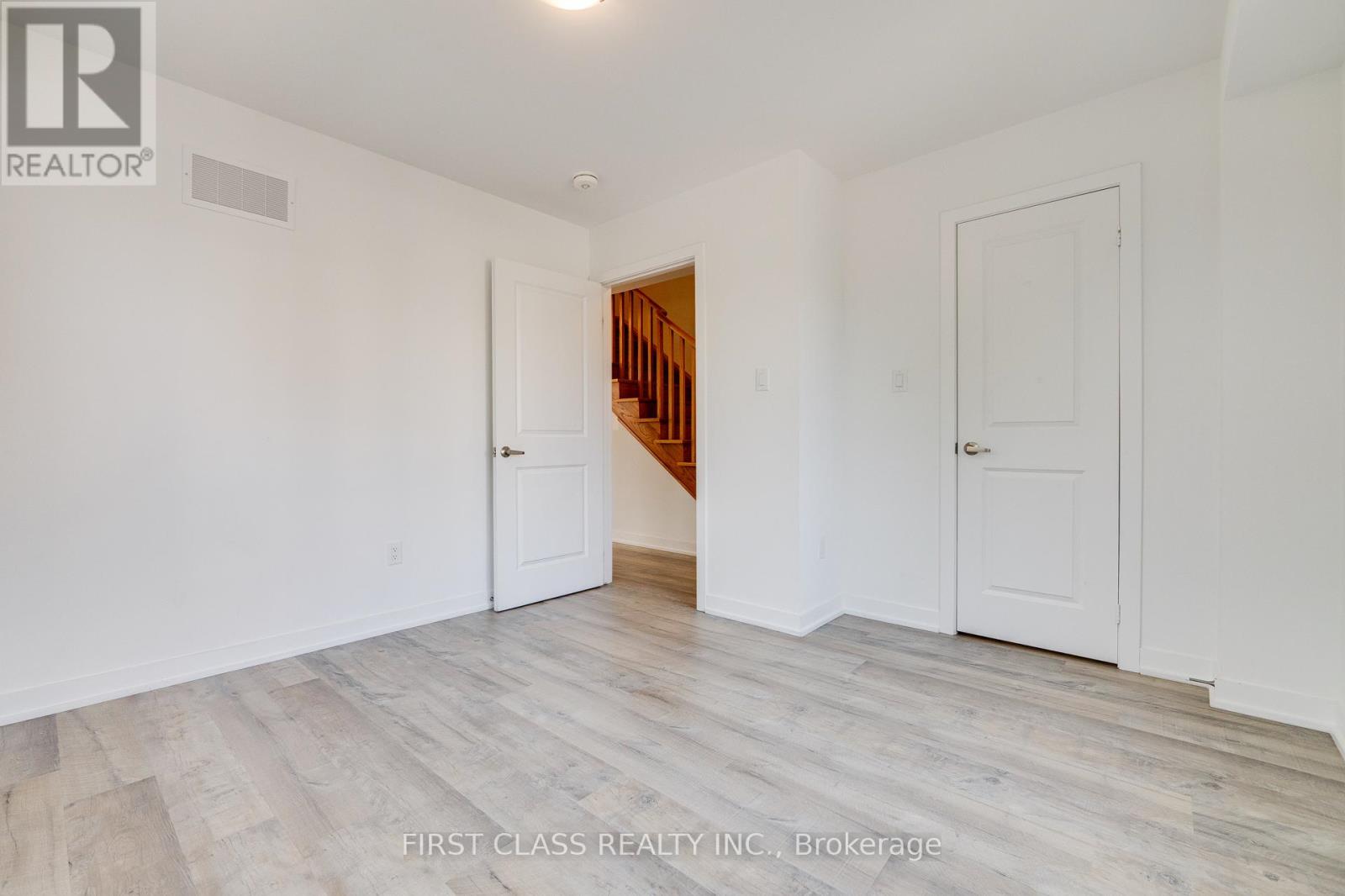5 - 100 Stanley Green Boulevard, Toronto, Ontario  M3K 0C8 - Photo 27 - W12444305