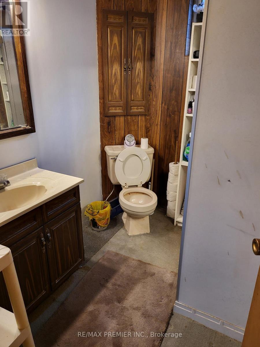 53 Rosefair Crescent, Toronto (West Humber-Clairville), Ontario  M9W 3B1 - Photo 21 - W12444332