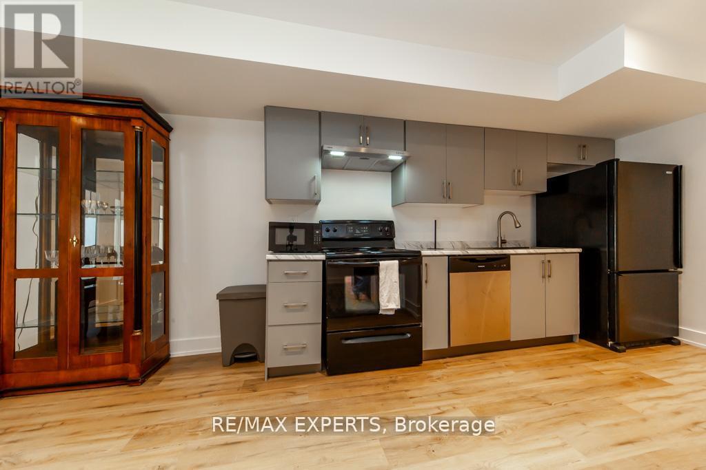 68 Twenty Fourth Street, Toronto (Long Branch), Ontario  M8V 3N8 - Photo 35 - W12444339