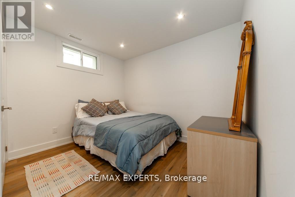 68 Twenty Fourth Street, Toronto (Long Branch), Ontario  M8V 3N8 - Photo 37 - W12444339