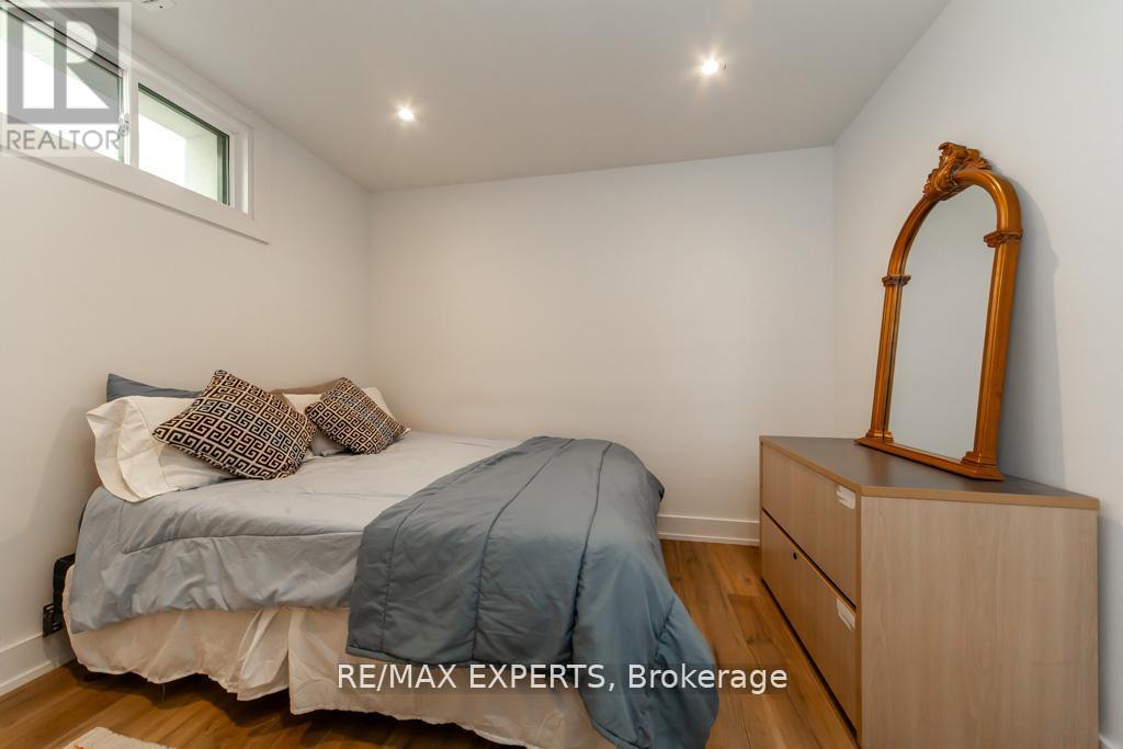 68 Twenty Fourth Street, Toronto (Long Branch), Ontario  M8V 3N8 - Photo 38 - W12444339