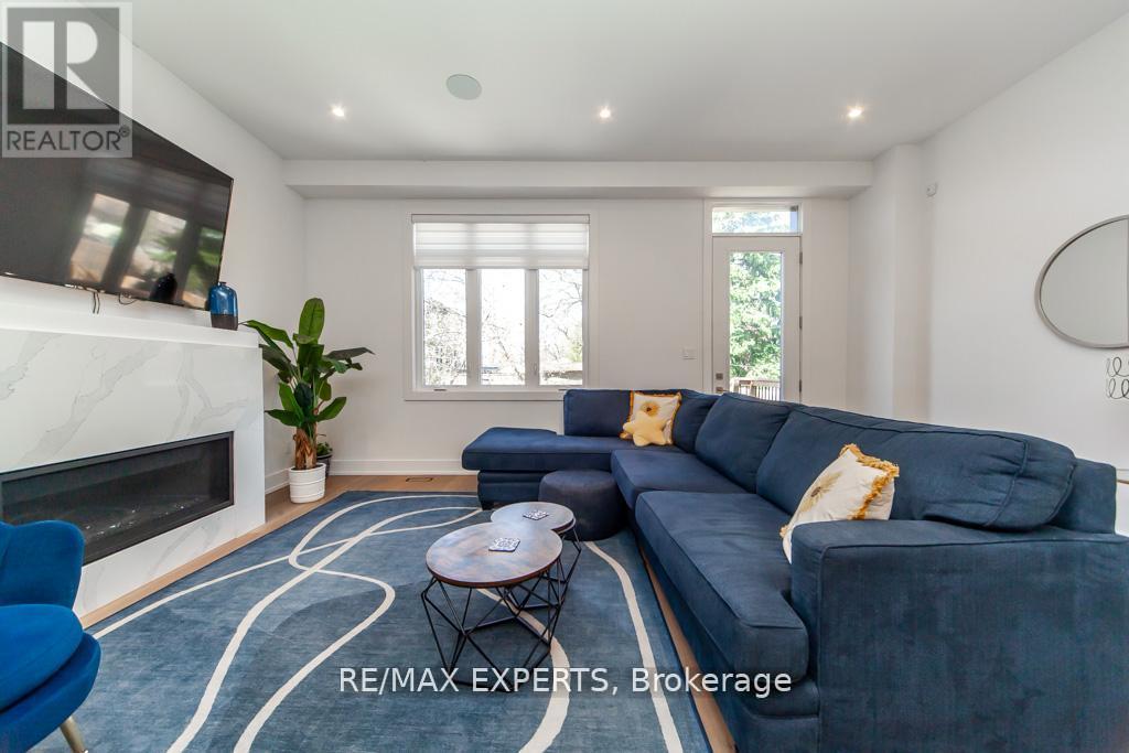 68 Twenty Fourth Street, Toronto (Long Branch), Ontario  M8V 3N8 - Photo 9 - W12444339