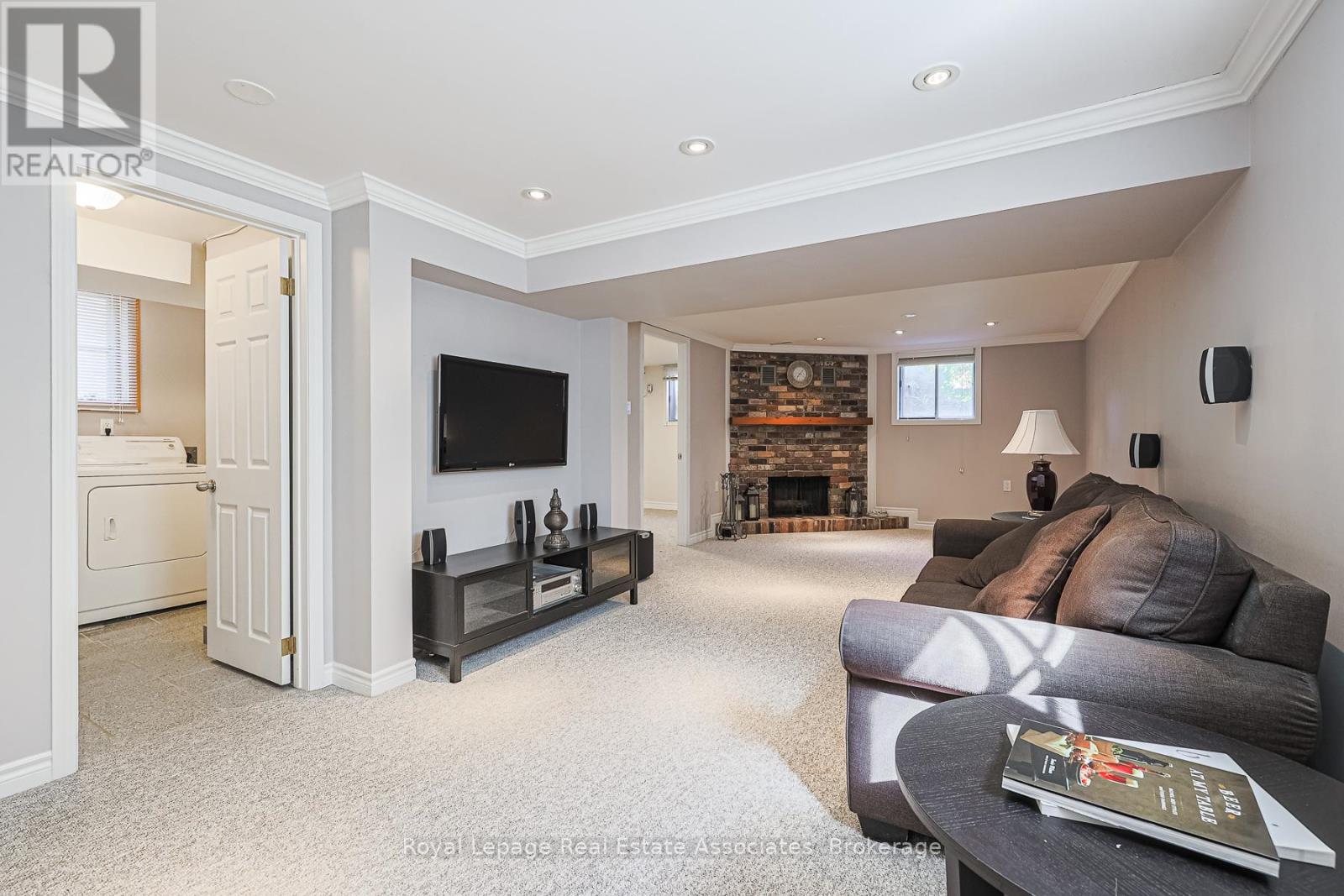 958 Fletcher Valley Crescent, Mississauga, Ontario  L5J 2X7 - Photo 22 - W12444345
