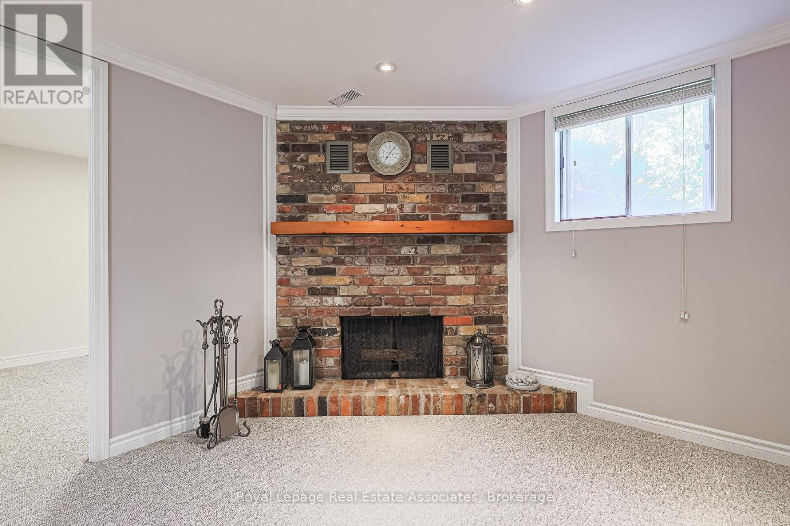 958 Fletcher Valley Crescent, Mississauga, Ontario  L5J 2X7 - Photo 25 - W12444345