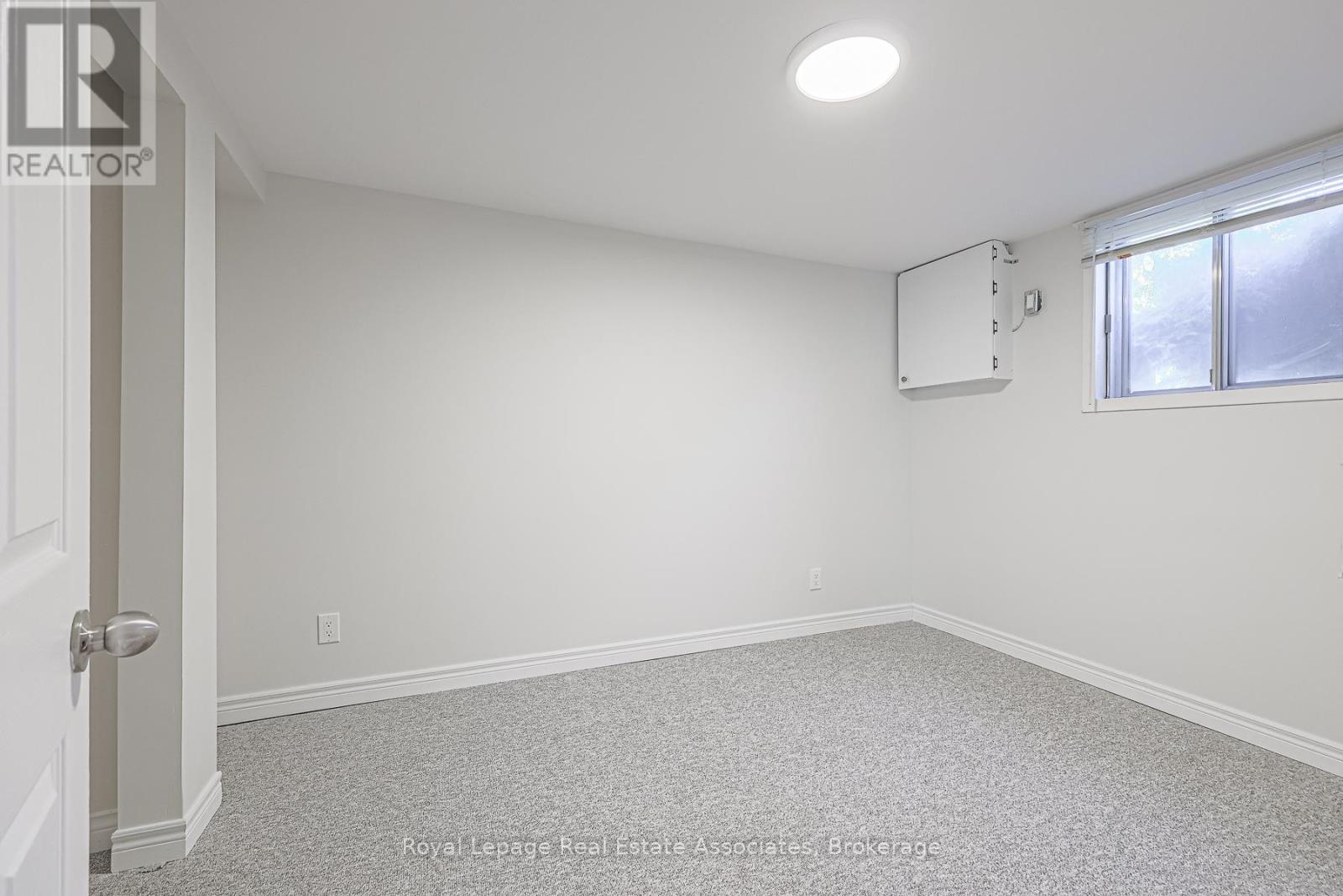 958 Fletcher Valley Crescent, Mississauga, Ontario  L5J 2X7 - Photo 28 - W12444345