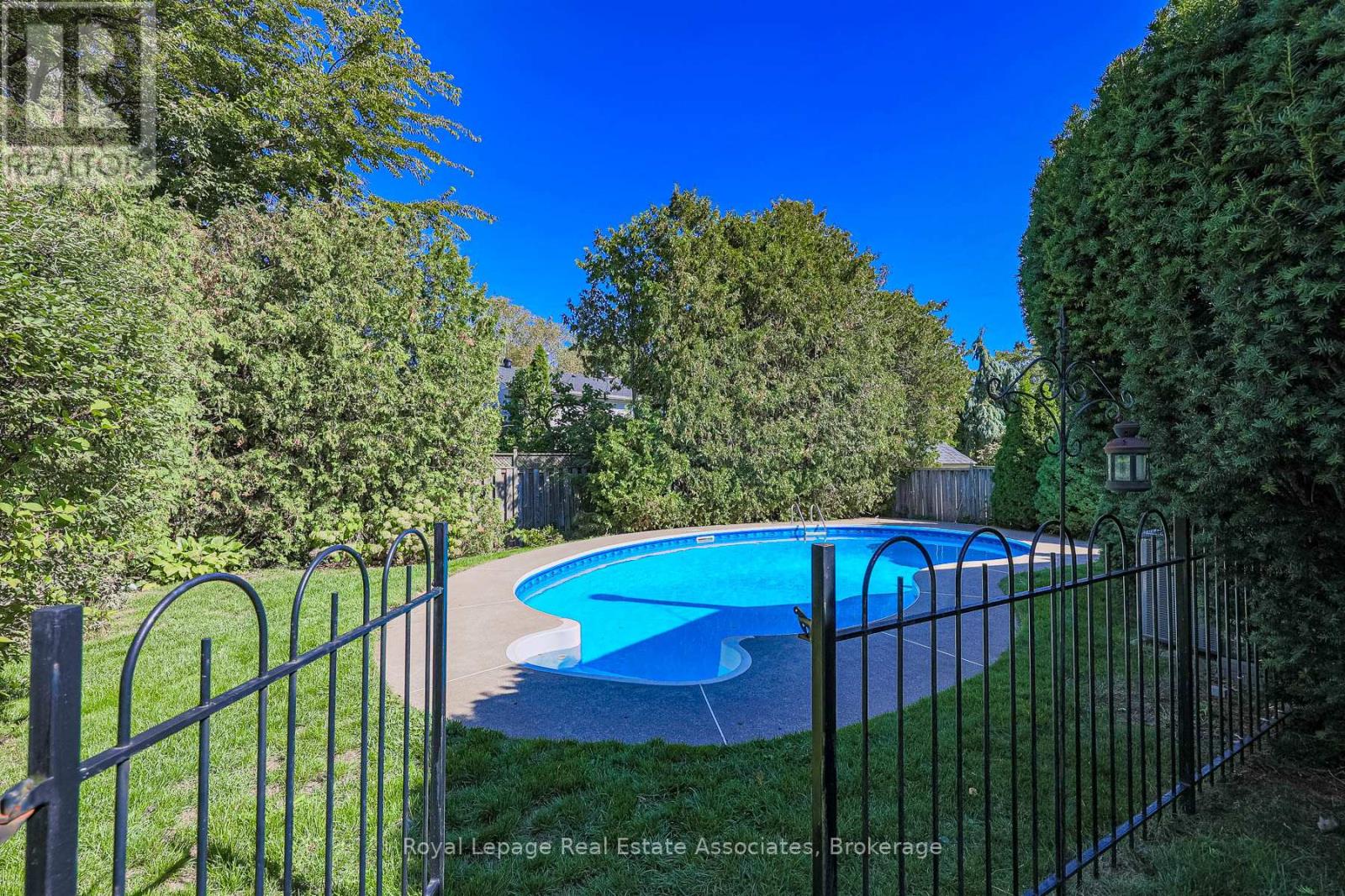 958 Fletcher Valley Crescent, Mississauga, Ontario  L5J 2X7 - Photo 34 - W12444345