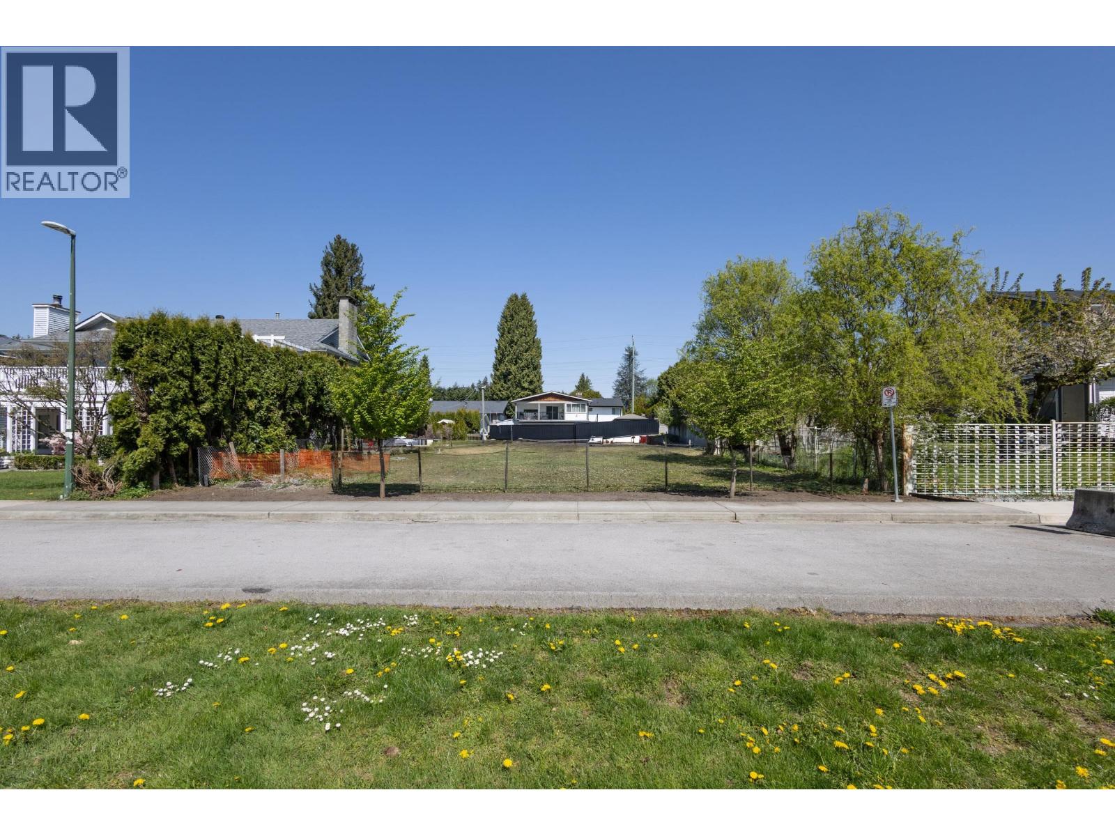 1213 Grover Avenue, Coquitlam, British Columbia  V3J 3E9 - Photo 10 - R3055228