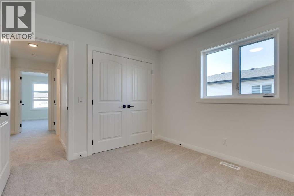 72 Dawson Wharf Mount, Chestermere, Alberta  T1X 2X6 - Photo 24 - A2262127
