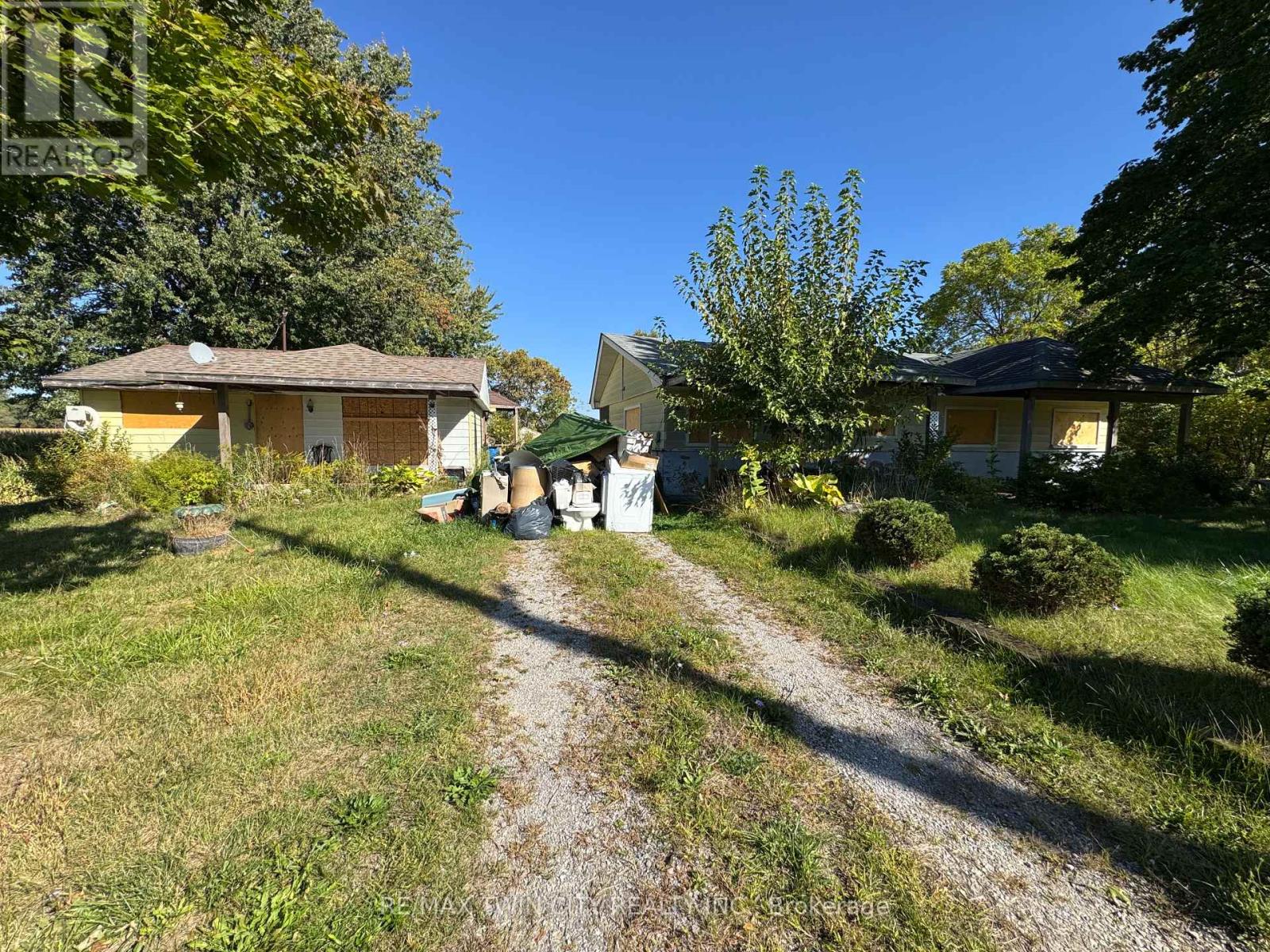 1154 Blueline Road, Norfolk, Ontario  N3Y 4K4 - Photo 2 - X12444241