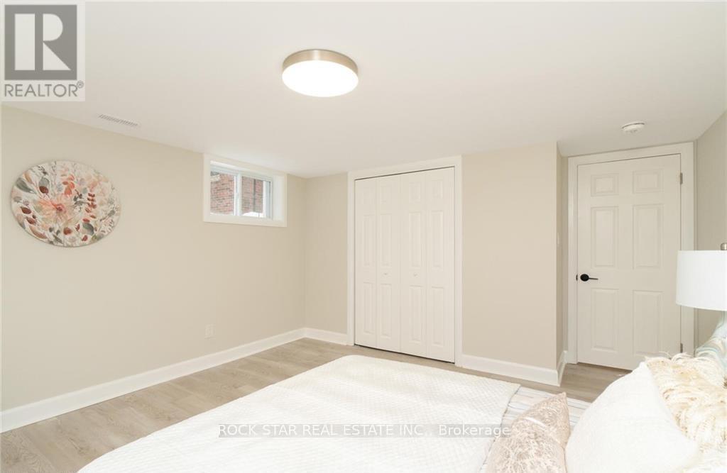 Lower - 136 Grand Street, Brantford, Ontario  N3R 4B7 - Photo 11 - X12444244