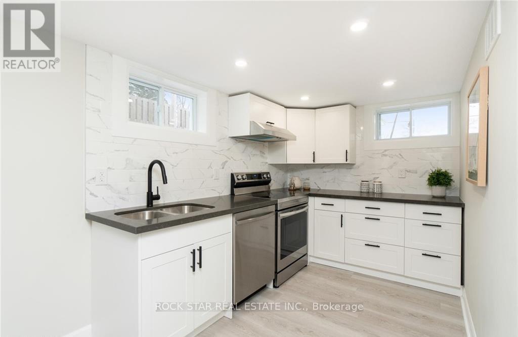 Lower - 136 Grand Street, Brantford, Ontario  N3R 4B7 - Photo 2 - X12444244