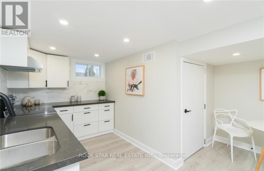 Lower - 136 Grand Street, Brantford, Ontario  N3R 4B7 - Photo 3 - X12444244