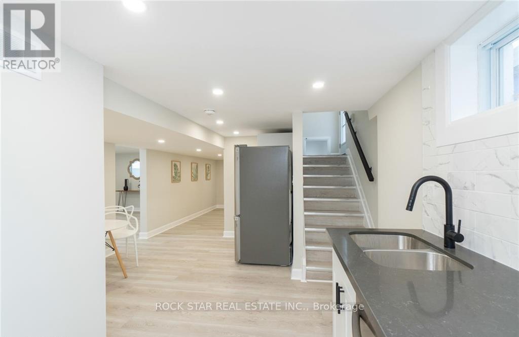 Lower - 136 Grand Street, Brantford, Ontario  N3R 4B7 - Photo 4 - X12444244