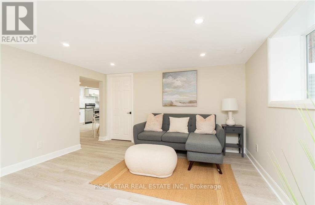 Lower - 136 Grand Street, Brantford, Ontario  N3R 4B7 - Photo 7 - X12444244