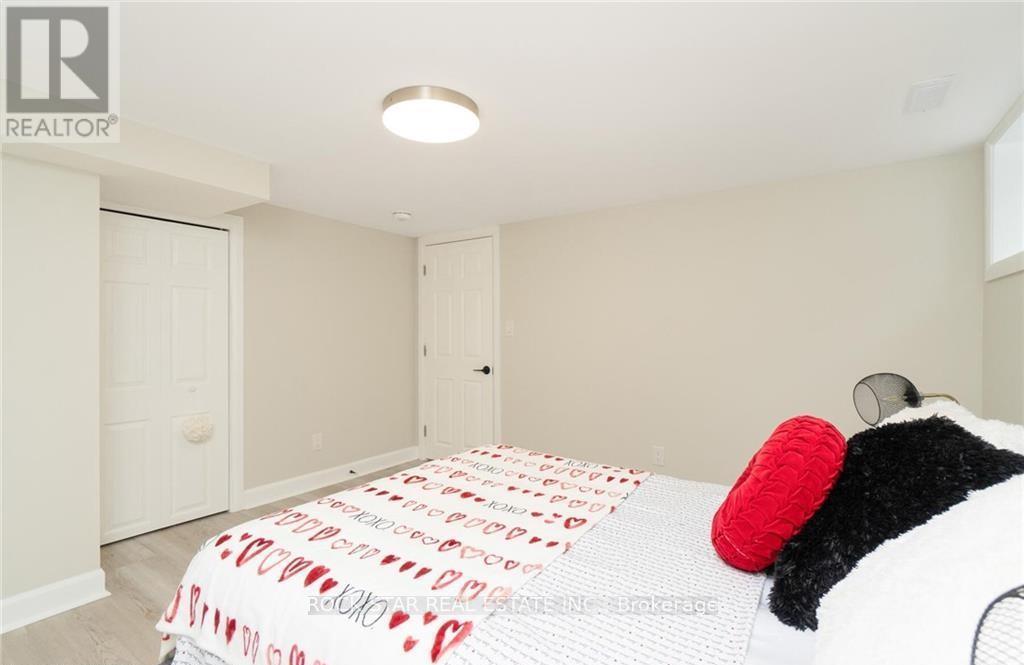 Lower - 136 Grand Street, Brantford, Ontario  N3R 4B7 - Photo 9 - X12444244
