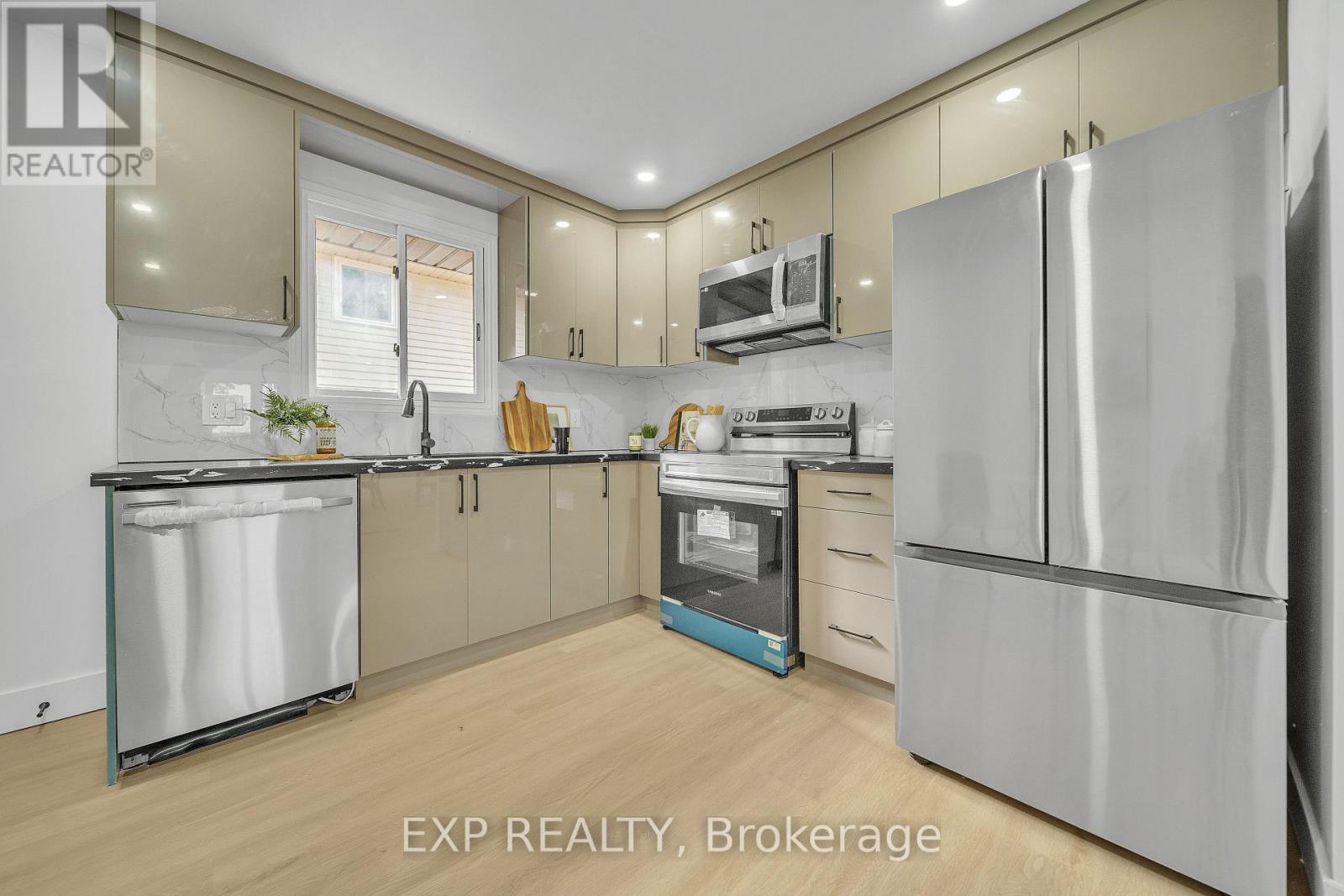 46 Bonaparte Lane, London East, Ontario  N5V 4A8 - Photo 8 - X12444248