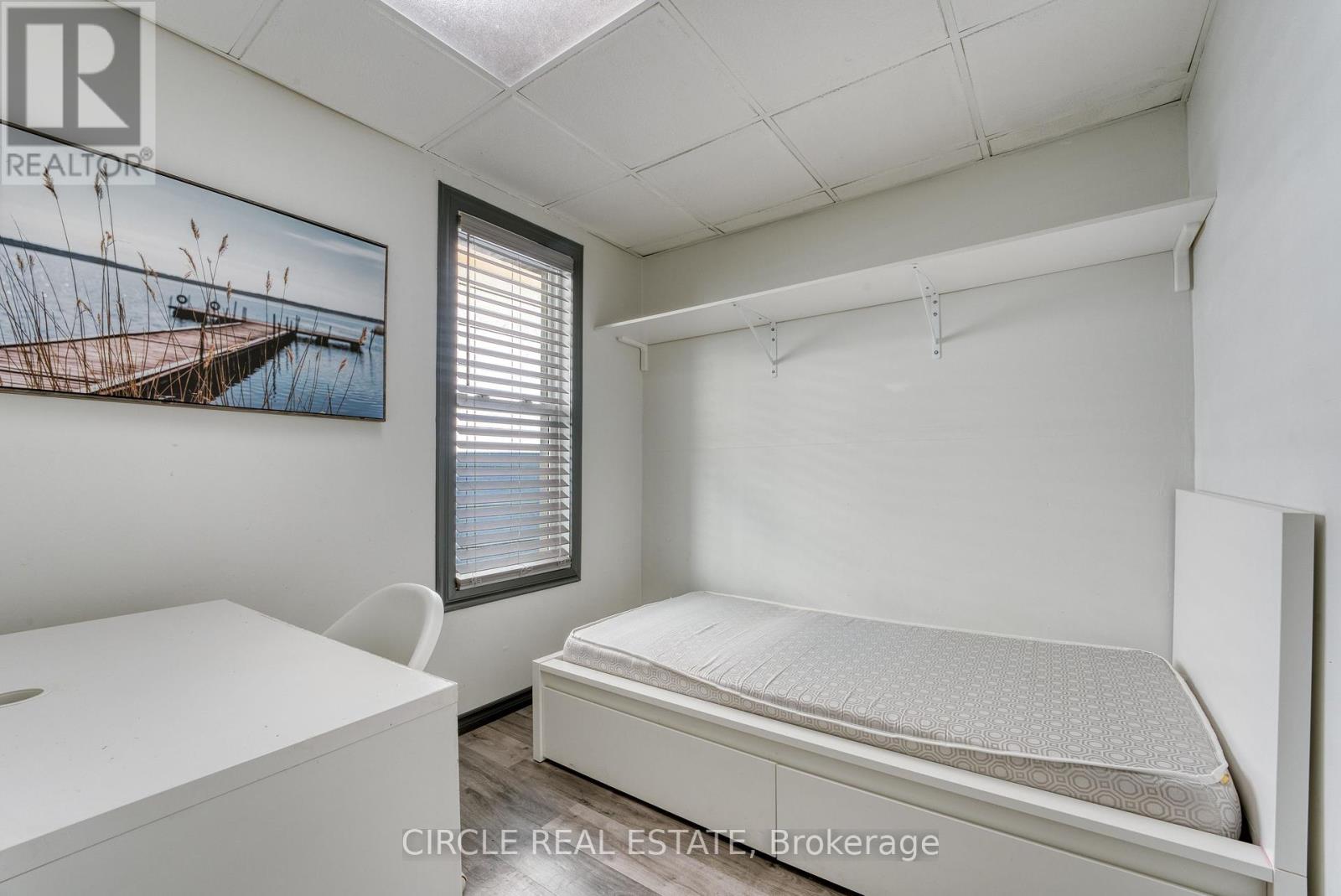 241 Curry Avenue, Windsor, Ontario  N9B 2B4 - Photo 17 - X12444282