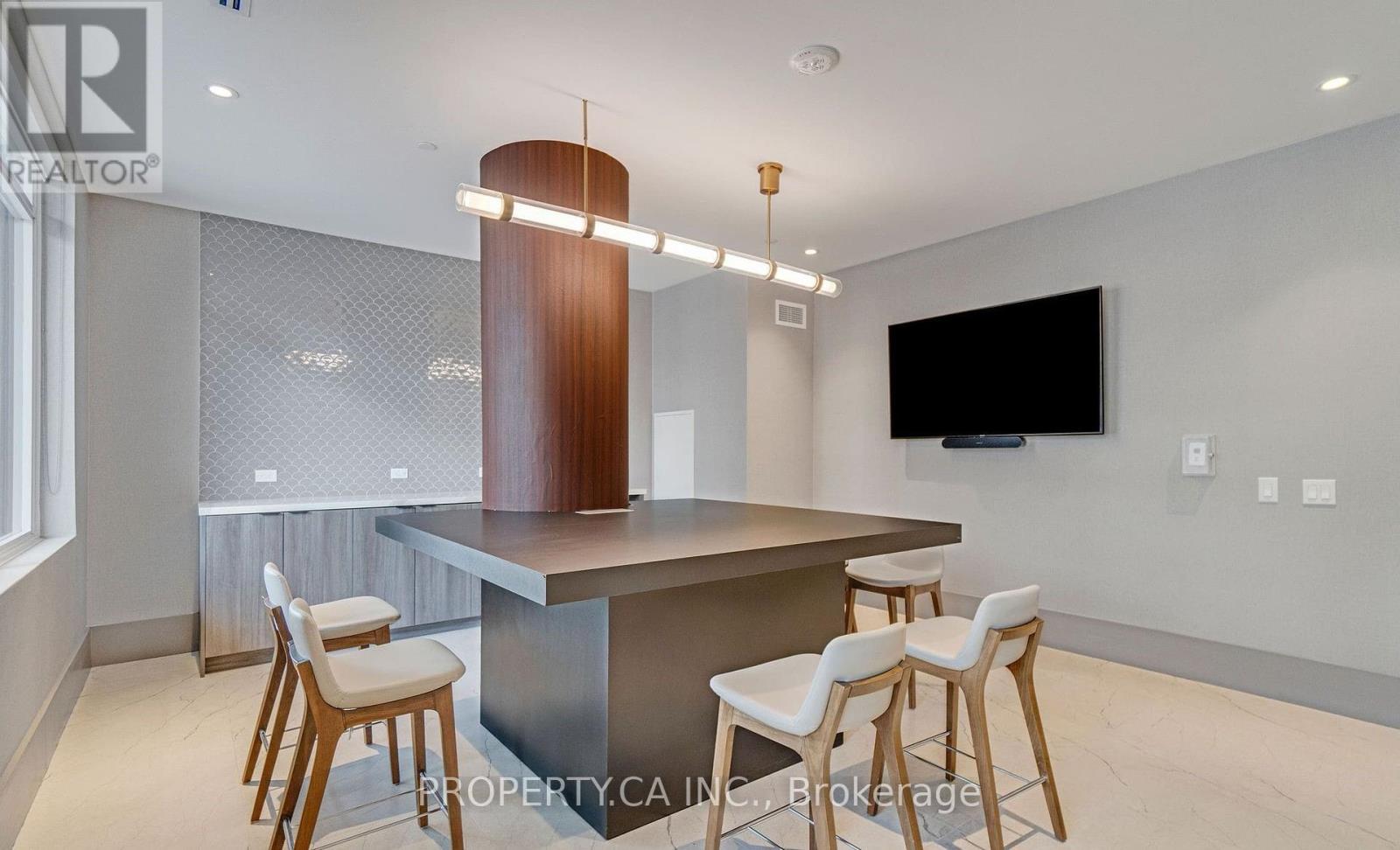 307 - 55 Duke Street W, Kitchener, Ontario  N2H 0C9 - Photo 17 - X12444292