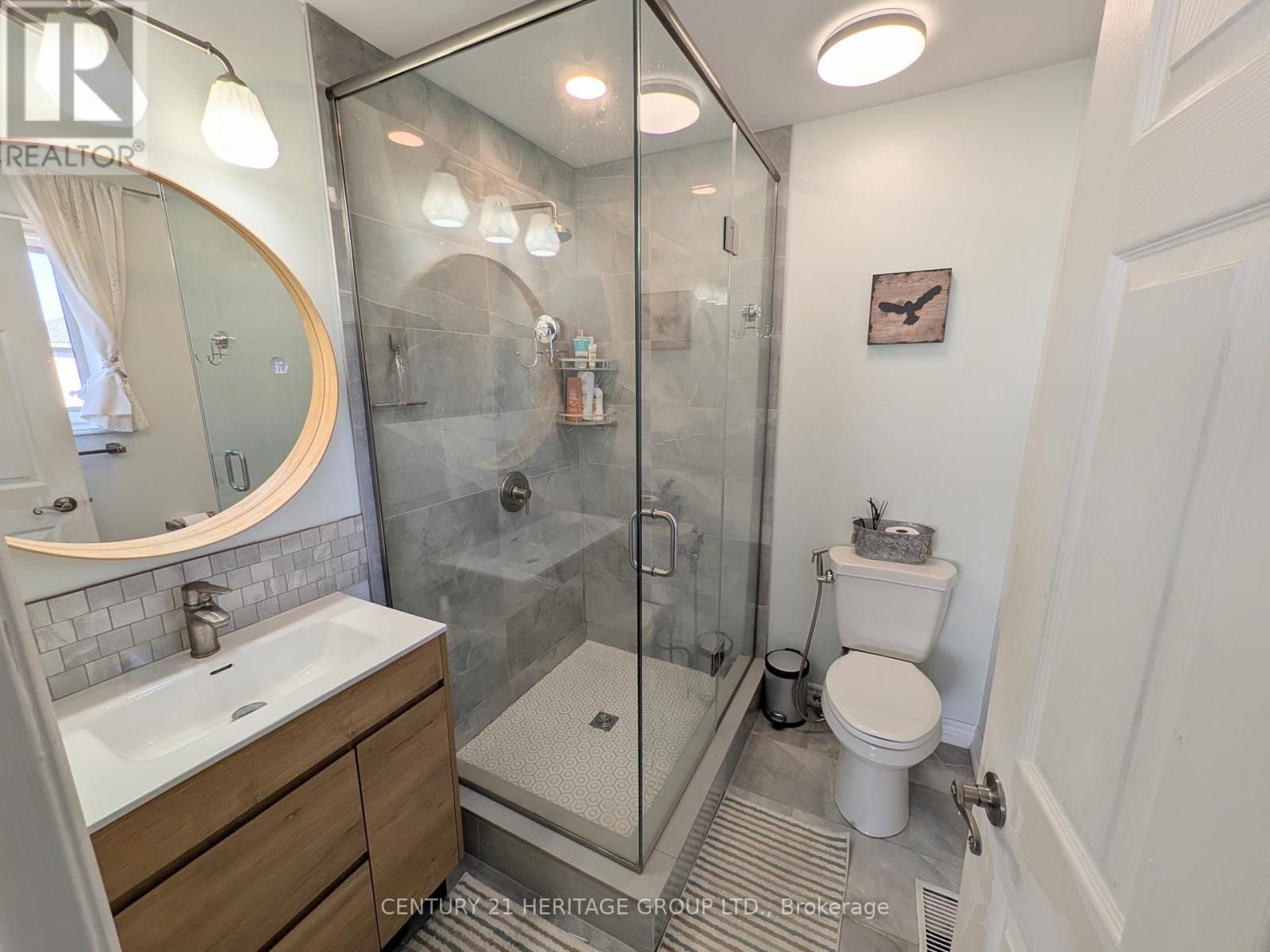 66 Bastille Street, Hamilton, Ontario  L9B 2G9 - Photo 23 - X12444293