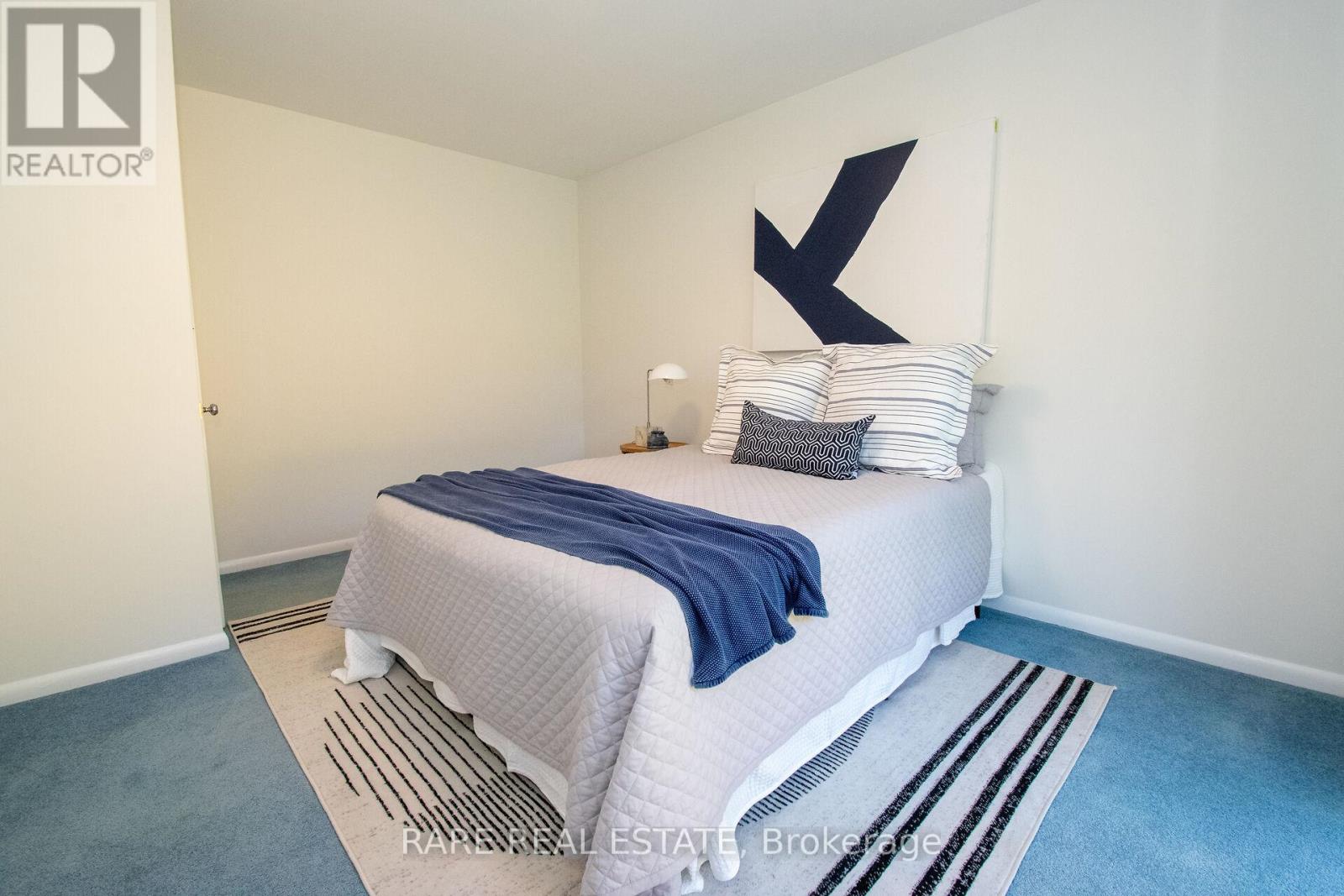 8 Brookside Avenue, Grimsby, Ontario  L3M 1W1 - Photo 18 - X12444317