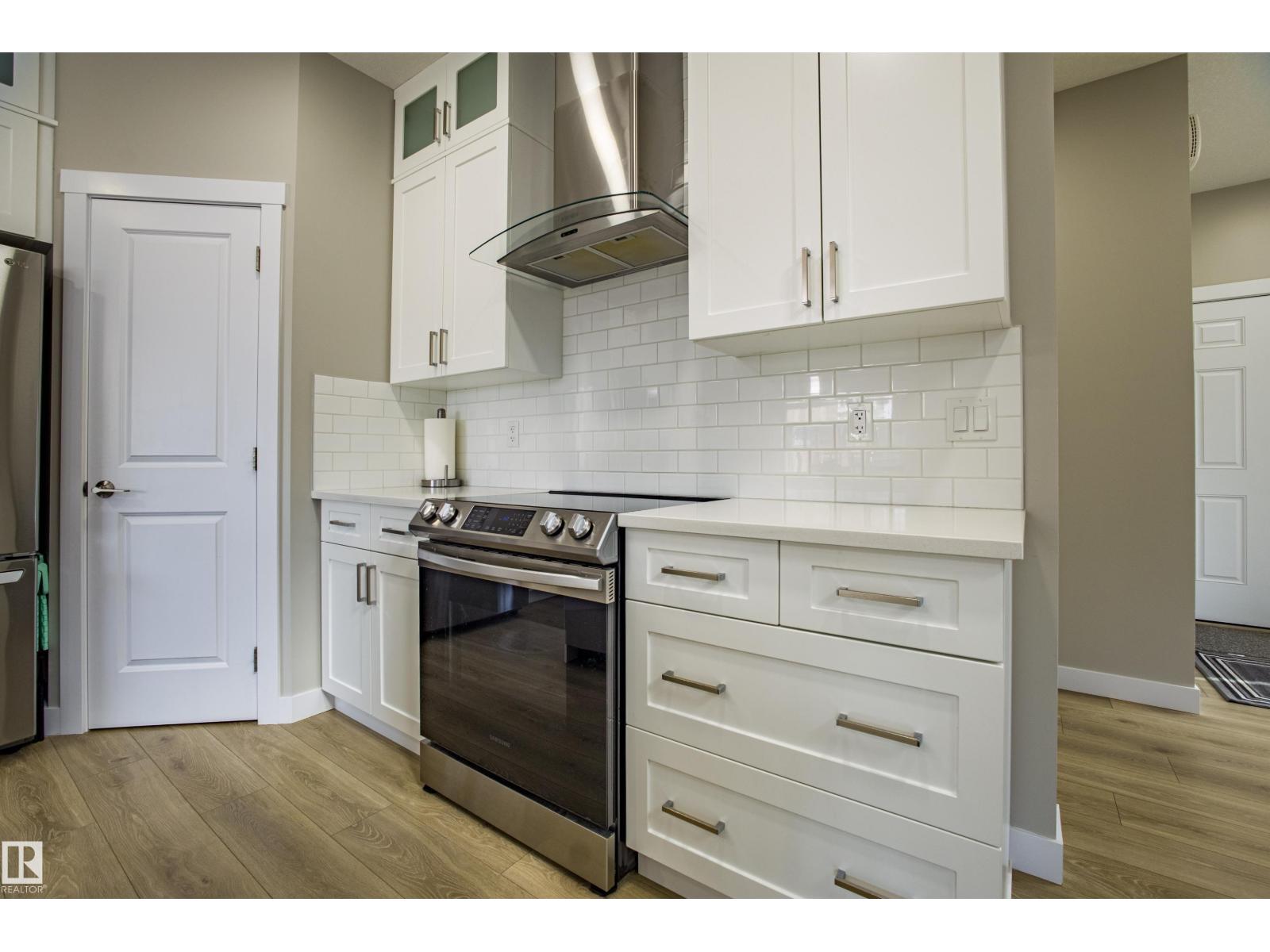 9806 225a St Nw, Edmonton, Alberta  T5T 5X8 - Photo 5 - E4460320