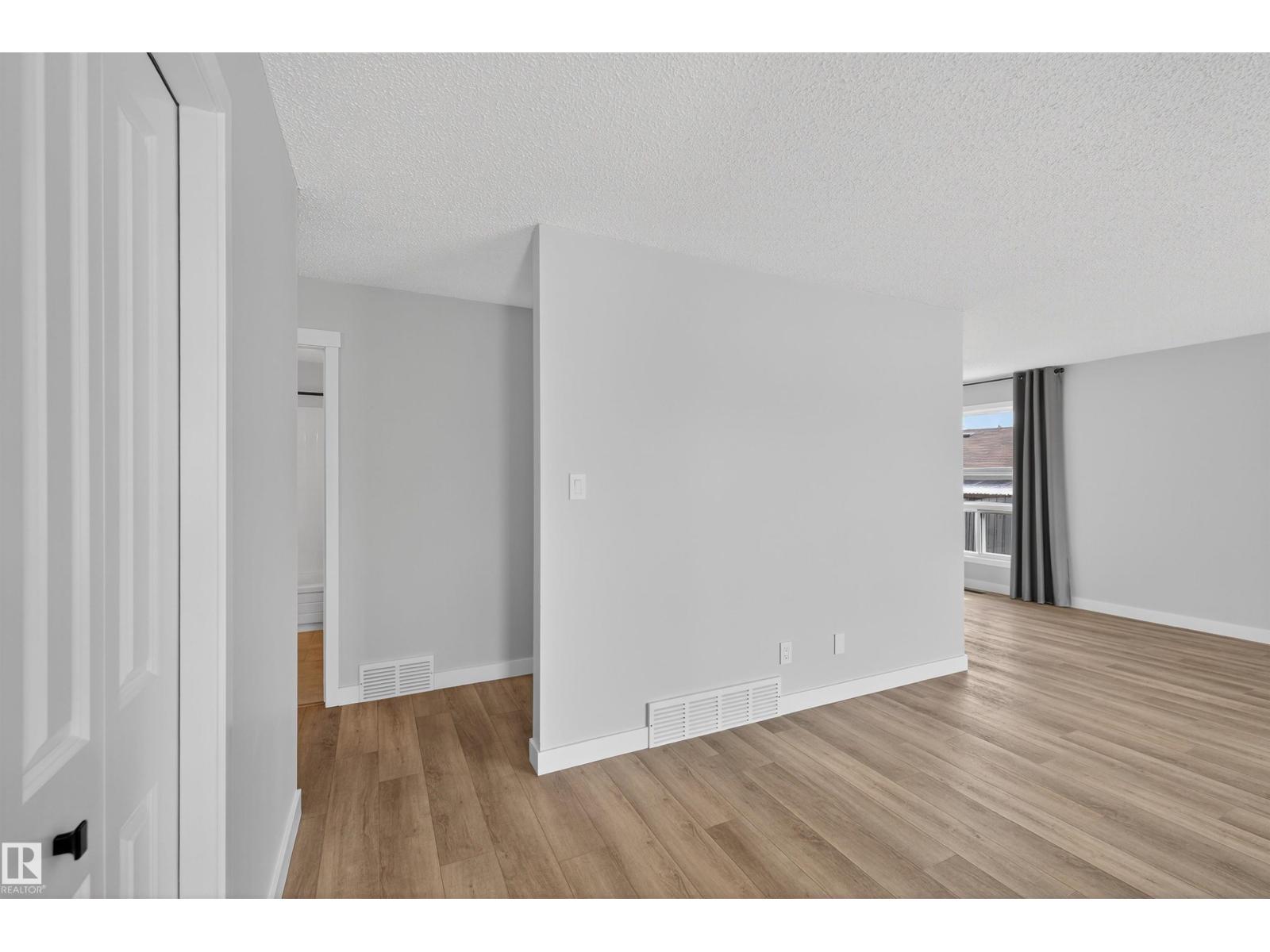 13815 35 St Nw, Edmonton, Alberta  T5Y 2E7 - Photo 4 - E4460768