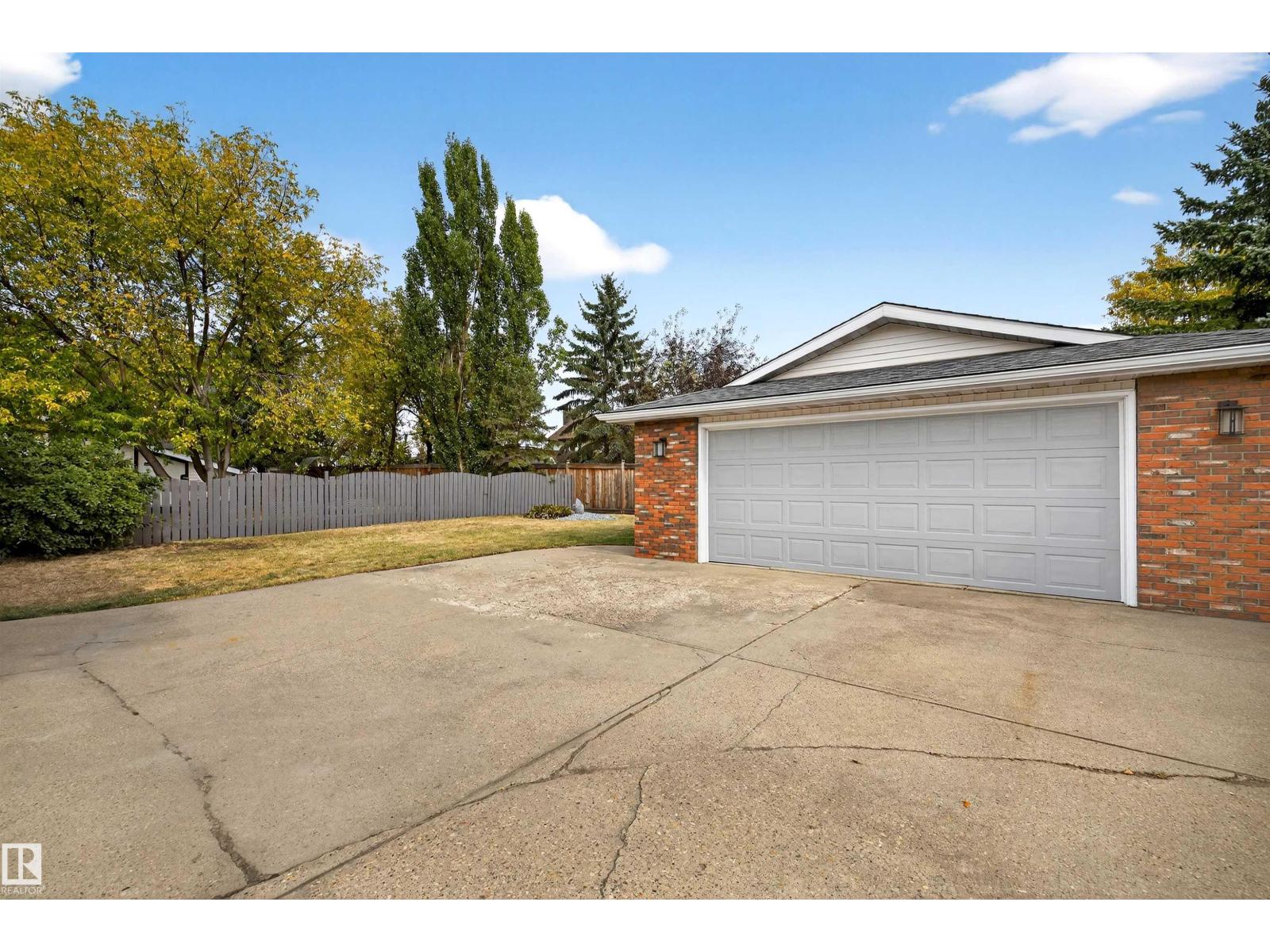 13815 35 St Nw, Edmonton, Alberta  T5Y 2E7 - Photo 44 - E4460768