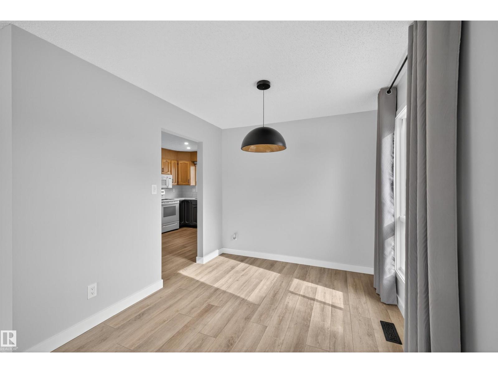 13815 35 St Nw, Edmonton, Alberta  T5Y 2E7 - Photo 9 - E4460768